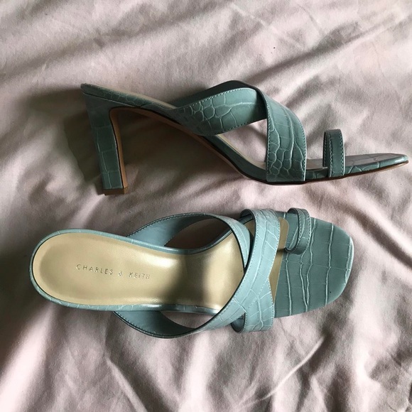 Charles & Keith Chic Croc Effect Baby Blue Square Toe Sandals - Picture 3 of 4